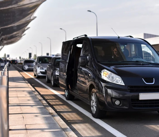 Safe and Comfortable Private Airport Transfer Service